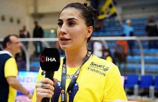 Manolya Kurtulmuş: ”Böyle bir ailede olmaktan...