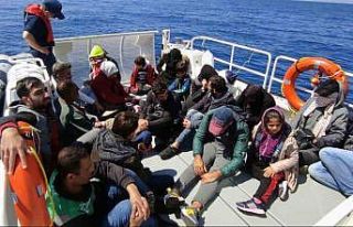 Marmaris’te 18 düzensiz göçmen kurtarıldı