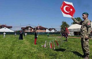 Mehmetçik Kosova’daki 23 Nisan kutlamalarında...