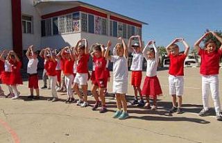 Mersin’de Rus öğrenciler 23 Nisan’ı kutladı