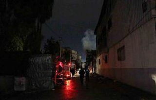 Mersin’deki yangında bir itfaiye eri hayatını...