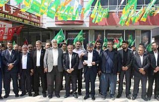 Milletvekili adayının seçim lokaline ses bombası...