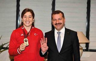 Milli Güreşçiler Adar ve Aktürk, Hırvatistan’da...