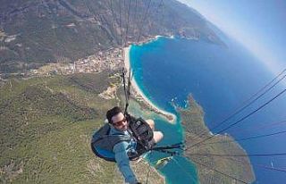 Milli paraşütçü uçuş sırasındaki kazada hayatını...