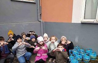 Minik öğrencilerden 23 Nisan’da anlamlı bağış