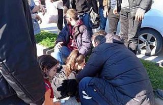 Motosiklet sürücüsü yayaya çarptı: 1 yaralı