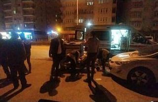 Motosiklete çarptı, bırakıp kaçtı