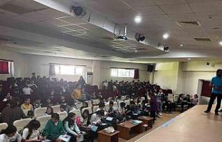 Muğla’da öğrencilere caretta caretta kaplumbağaları...