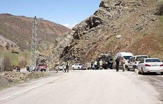 Munzur Çayı’na düşen 3 genci arama çalışmaları...