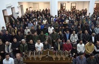 Muş’ta kadir gecesi dualarla idrak edildi