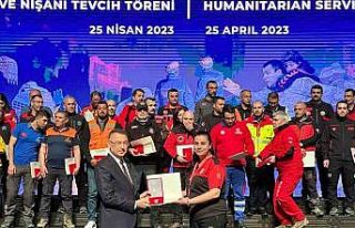 NAK’a Devlet Üstün Fedakarlık Madalyası
