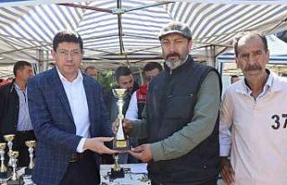 Nazilli’de rahvan at yarışı geleneği bozulmadı