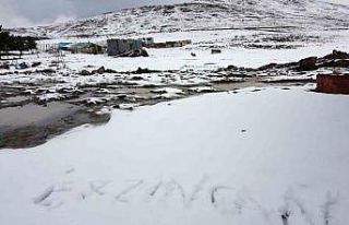 Nisanın ortasında kar sürprizi