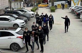 Nitelikli dolandırıcılık şüphelisi 4 kişi yakalandı