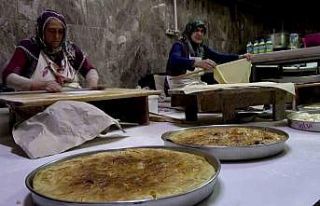 Oklavalar Ramazan tatlısı ve su böreği için dönüyor