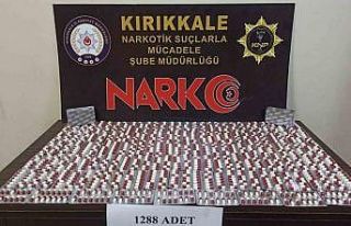 Otobüste seyahat eden yolcunun çantasında yüzlerce...