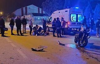 Otomobil ile motosiklet çarpıştı: 2 yaralı