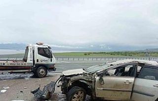 Otomobil takla attı: 3 yaralı