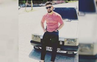 Otomobille çarpışan motosikletin sürücüsü hayatını...