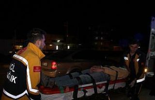 Otomobiller kavşakta çarpıştı: 3 yaralı