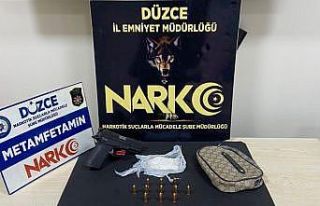 Otoyolda durdurulan araçtan uyuşturucu çıktı