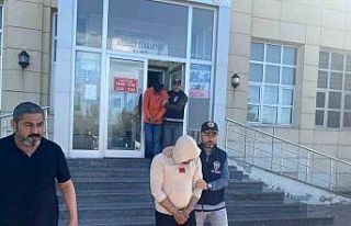 Oyuncak silahla 600 bin lira çalan şüpheliden pes...