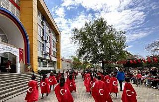 Özel Başak Koleji’nde öğrencilerin gösterisi...