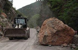 (Özel) Hatay’da deprem tonlarca ağırlığındaki...