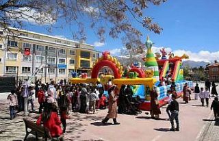 ’Polislerle Macera Adası’ projesiyle okullar...