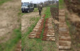Polonya’da bir tarlada 100’den fazla top mermisi...