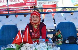 Protokolün renkli siması son yolculuğuna yalnız...