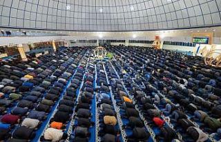 Ramazan ayının son cuma namazı kılındı