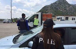 Ramazan Bayramı’nda 71 aranan şahıs yakalandı