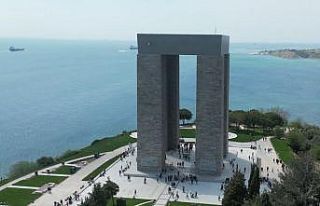 Ramazan Bayramı’nda Şehitler Abidesi’ne ziyaretçi...