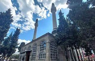 Ramazan’ın son cumasında da camiler doldu taştı