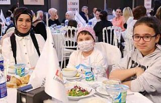 Samsun’da kanser hastaları ve aileleri iftarda...
