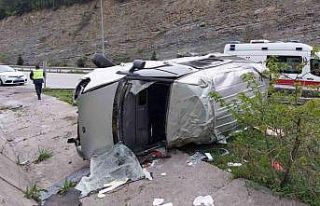 Samsun’da minibüs takla attı: 4 yaralı