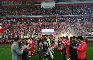 Samsunspor, Süper Lig’e lider yükselmeyi garantiledi