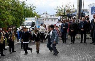 SEYAKMER’de Kuşadalı çocukların şenlik coşkusu