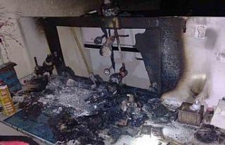 Siirt’te bir iş yerinde çıkan yangında elektronik...