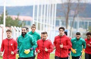 Sivasspor, Fenerbahçe maçı hazırlıklarına başladı