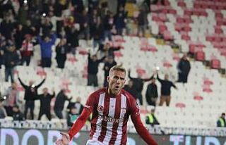 Sivasspor’da Samu Saiz gollerine devam ediyor