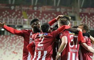 Sivasspor’un hedefi 3’te 3 yapmak