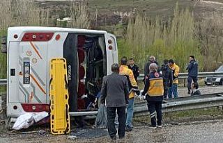 Sivas’ta otobüs kazası: 8 yaralı