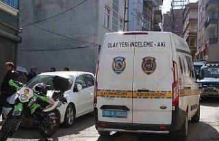 Tabanca ile şakalaşma kanlı bitti: 1’i ağır...