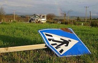 Takla atarak metrelerce sürüklenen araçtan sağ...