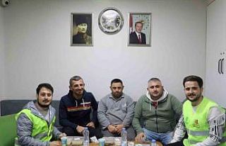 Taksici esnafının iftar yemeği büyükşehirden