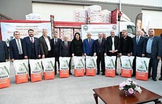 Tarım ve Orman Bakanı Kirişci, üreticilere tohum...