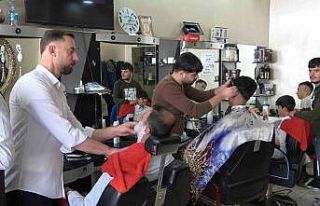 Tatvan’da bayram öncesi berberlerde yoğunluk