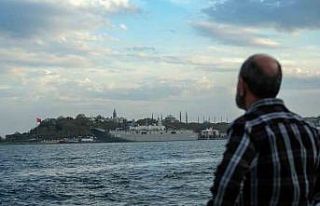 TCG Anadolu ile Ayasofya Camii’nin aynı karedeki...